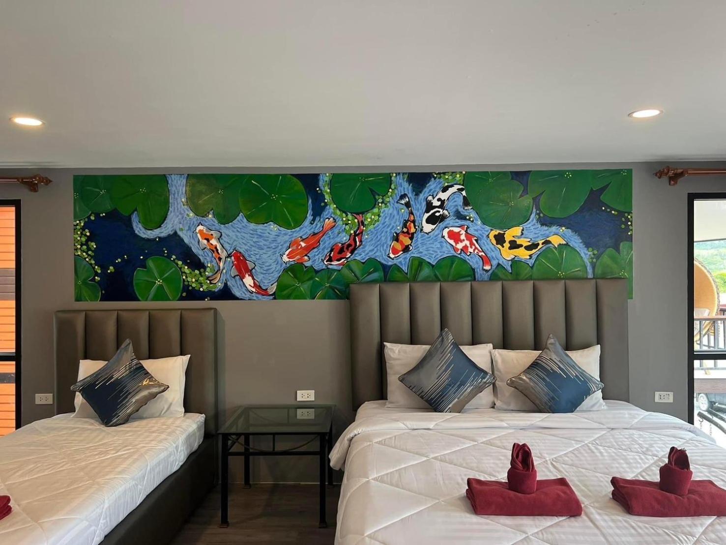 Resor Chomview